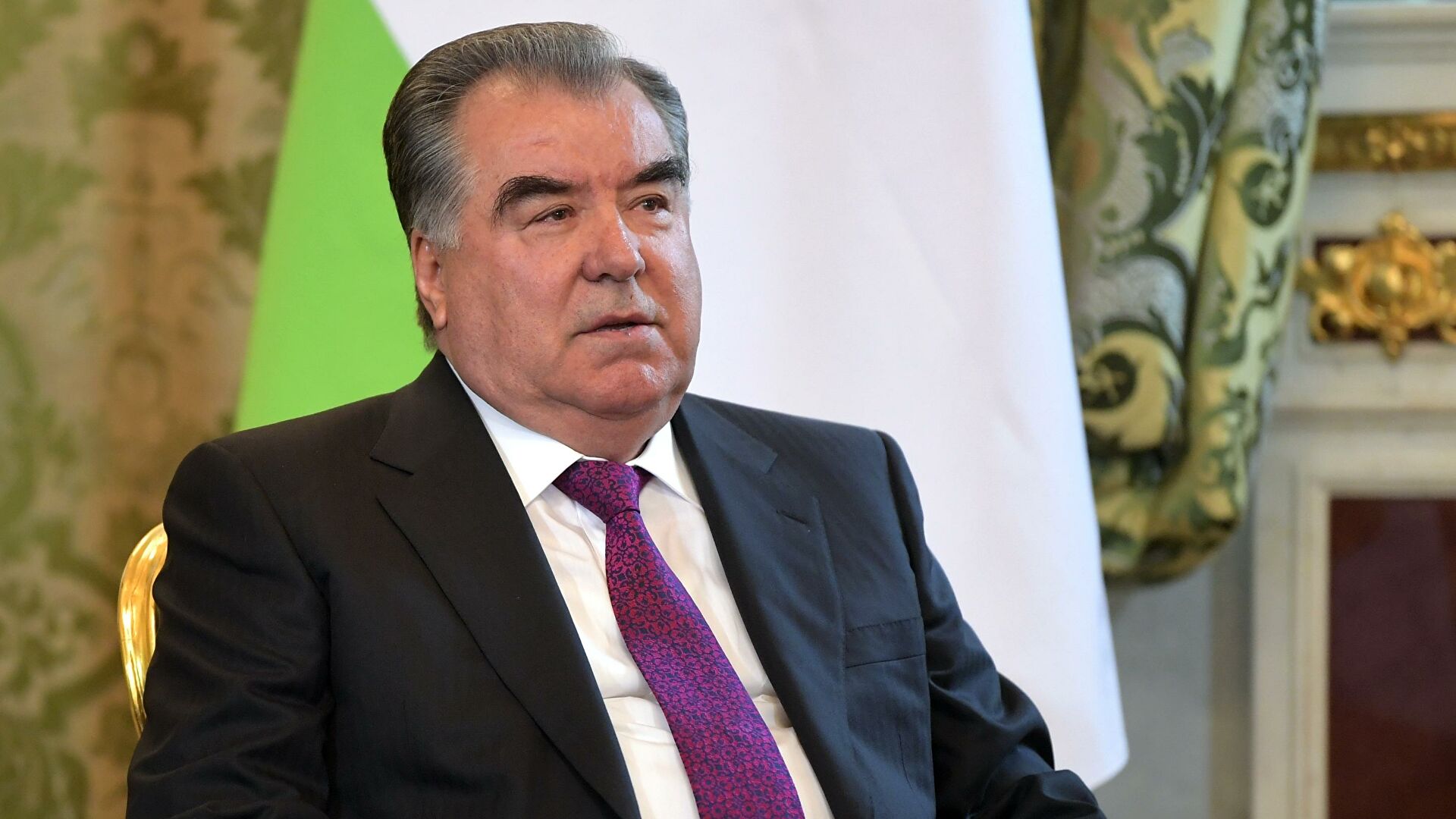 Книга таджикского лидера получила Гран-при международного конкурса